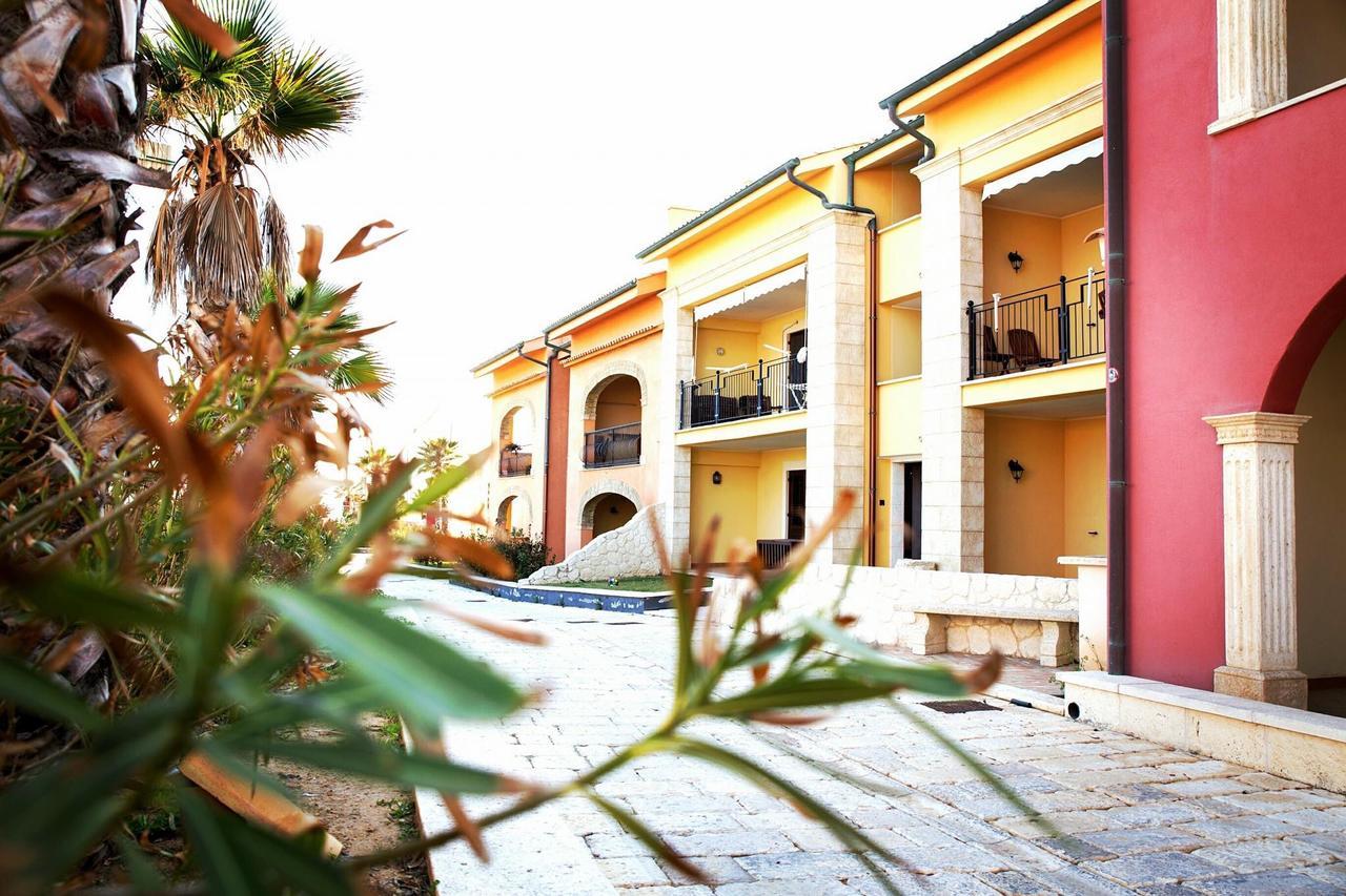Marina Di Cala Del Sole 호텔 리카타 외부 사진