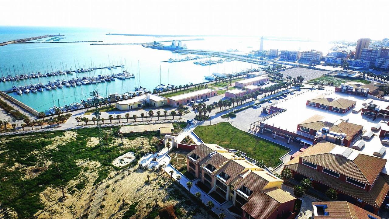 Marina Di Cala Del Sole 호텔 리카타 외부 사진